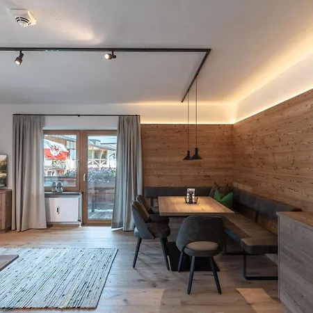 Mocking Apartment